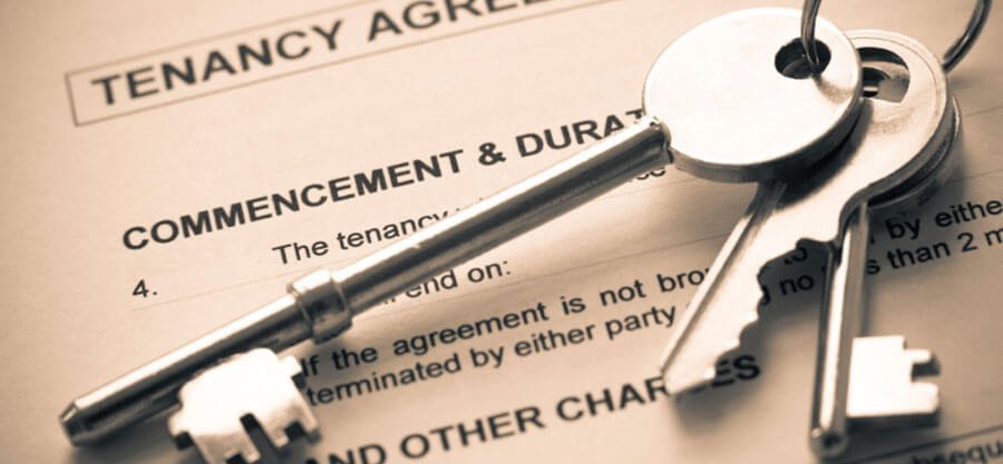 Keys on top of tenancy contract