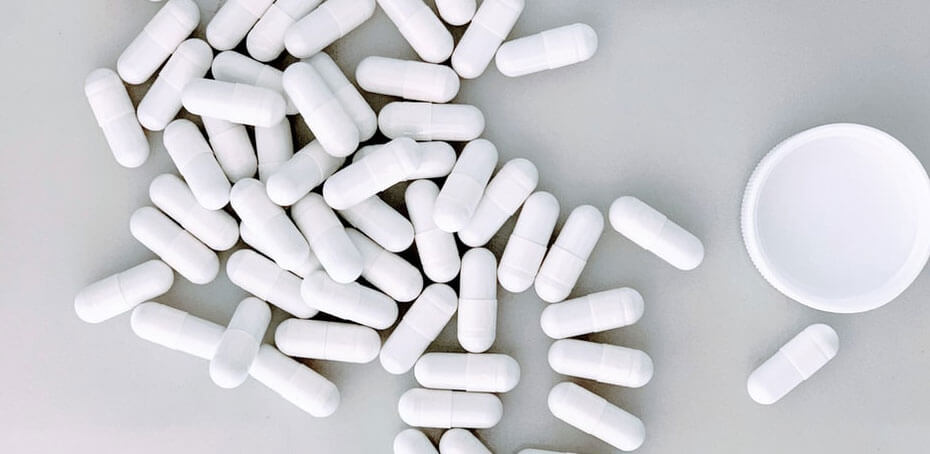 Elmiron lawsuit - pills spilled out