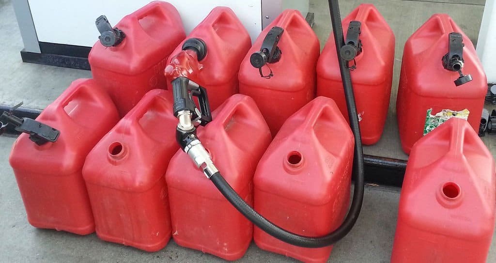 gas cans l