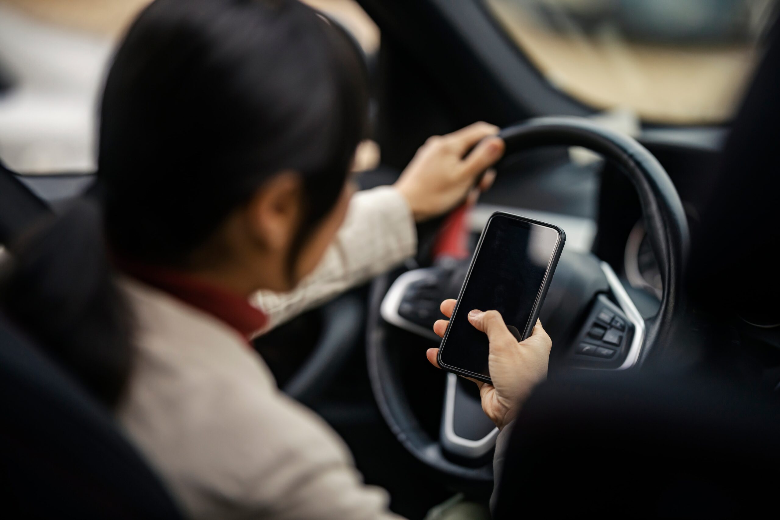 Distracted Driving Accidents: How Many Are There? What Causes Them?