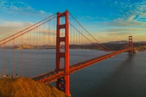 Beautiful picture of the Golden Gate Bridge at sunset in San Francisco.